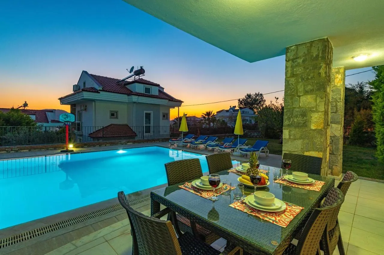 Yasam Park Rena Villalari Oeluedeniz Fethiye Villa
